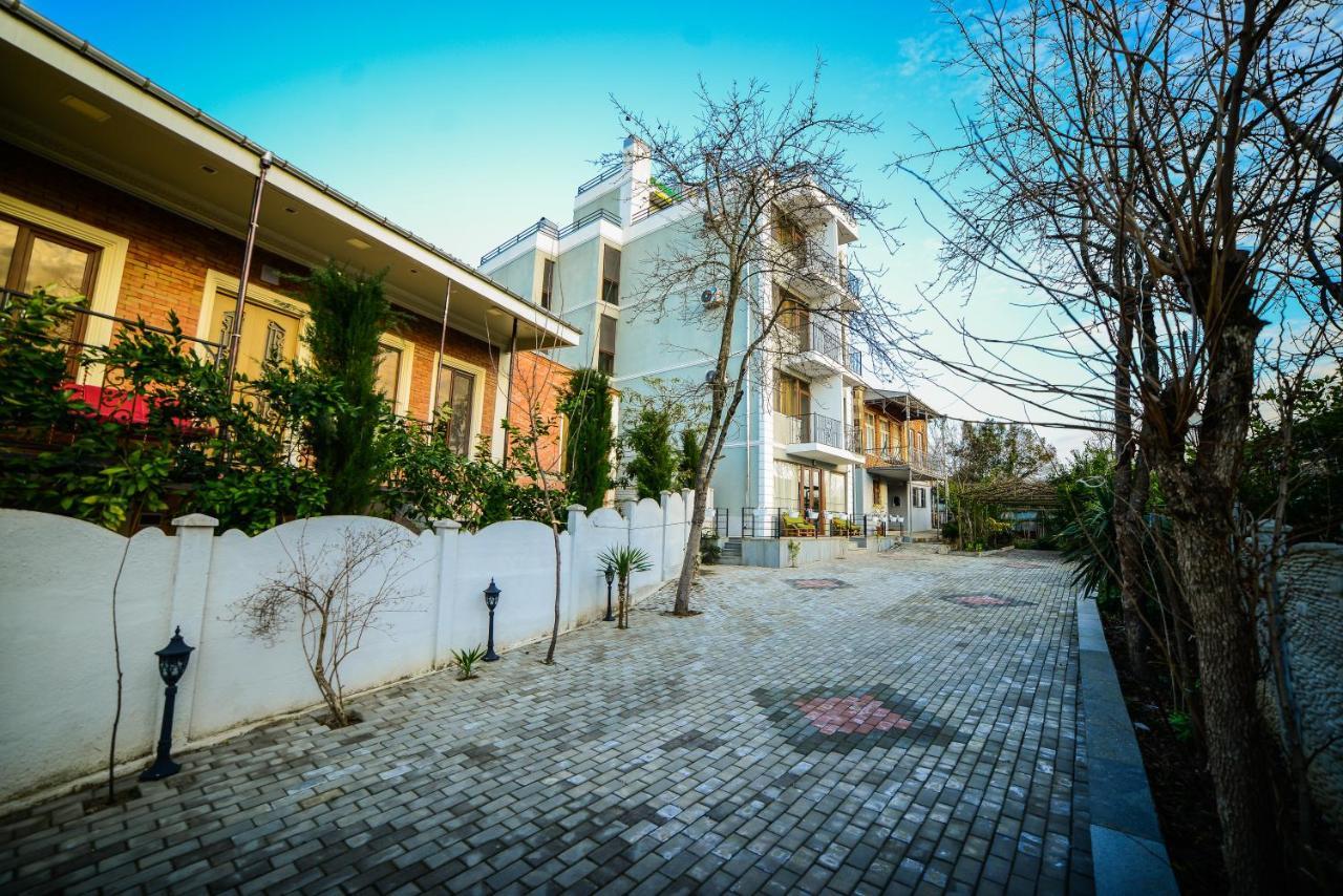 Lemon Hotel Kutaisi Exterior photo