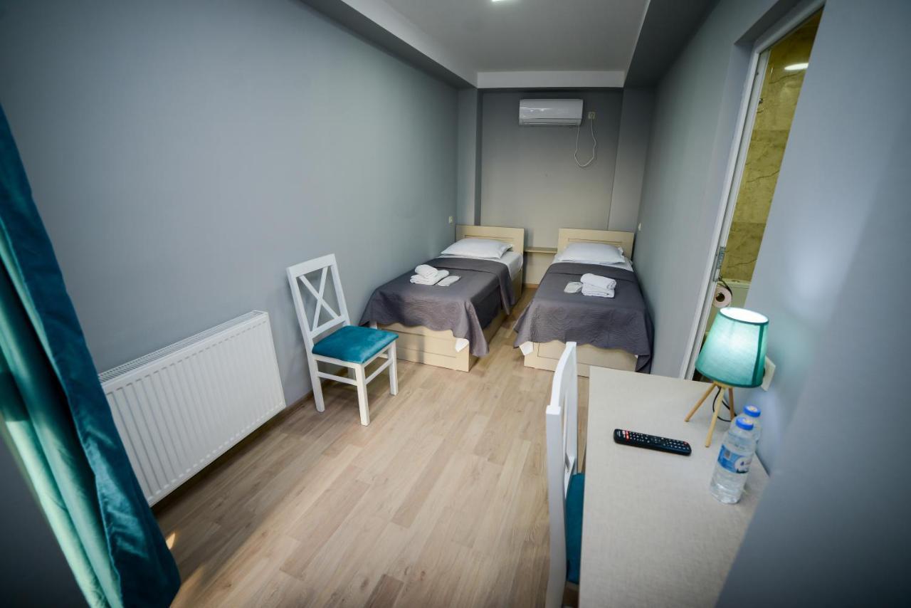 Lemon Hotel Kutaisi Exterior photo